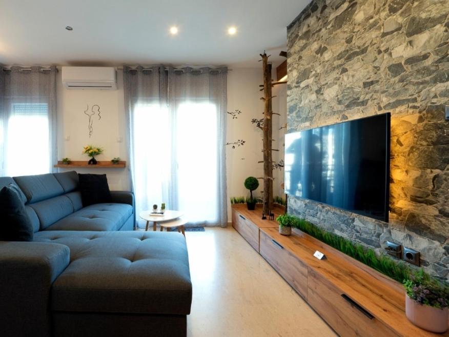 Sky View Suite سيرس المظهر الخارجي الصورة